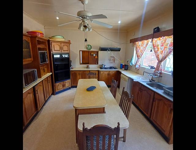 16.20HA SMALLHOLDING FOR SALE IN UITVLUGT AH